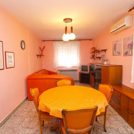 Marija 1124 *